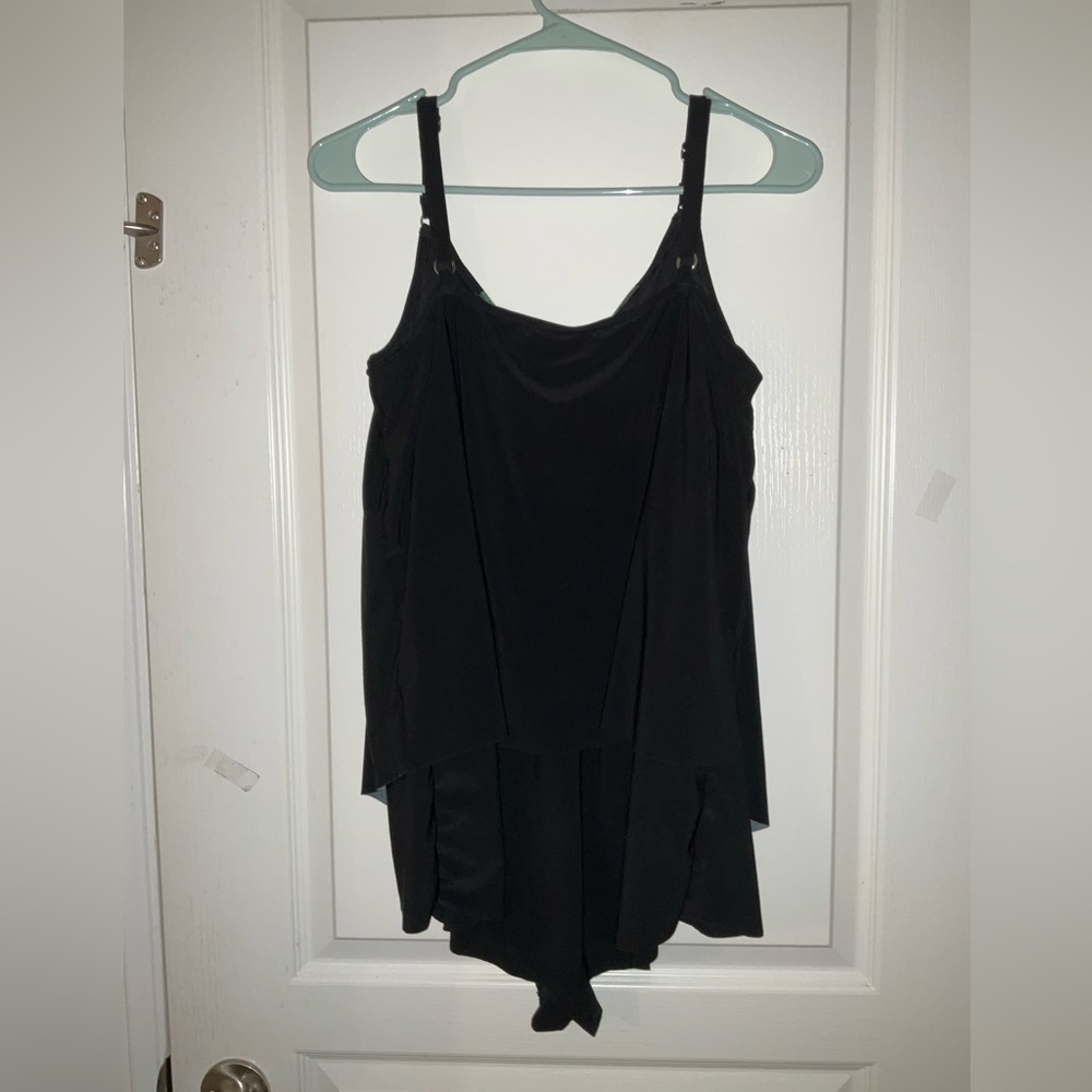 Swimsuit - Picture 4 of 10